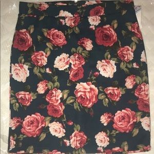 Selling brand new skirt